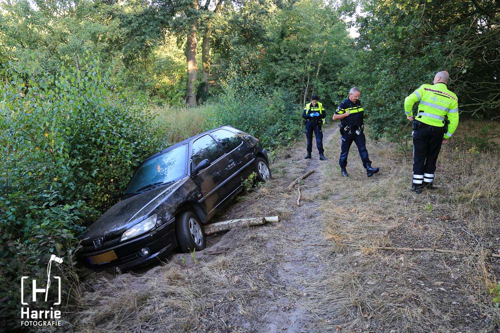 auto in sloot_2686.jpg